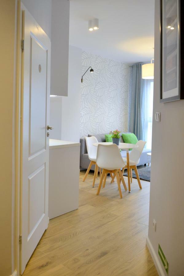 Chlodna Apartment By Your Freedom Варшава Екстериор снимка