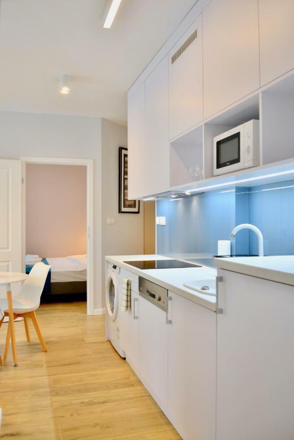 Chlodna Apartment By Your Freedom Варшава Екстериор снимка